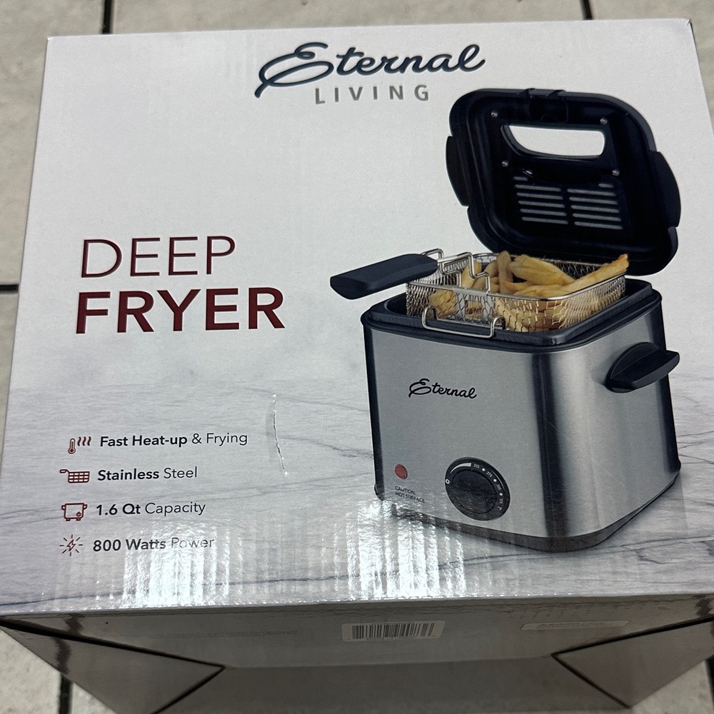 Brand new Stainless Steel Deep Fryer - Black and Silver